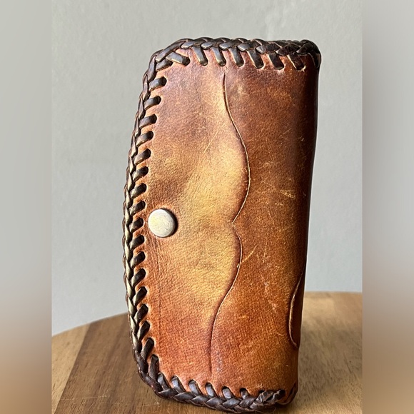 Leather Tooled Key Holder - Picture 4 of 10